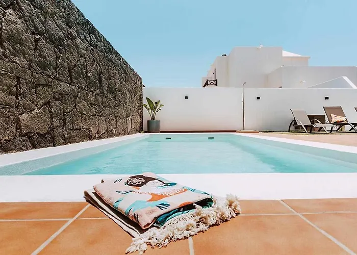 Villa Lyra, Piscina Climatizada *